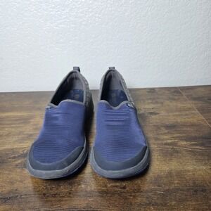 BZees Glee Navy/Gray Slip-On Sneakers Womens Walking Shoe 9.5M Geometric Pattern